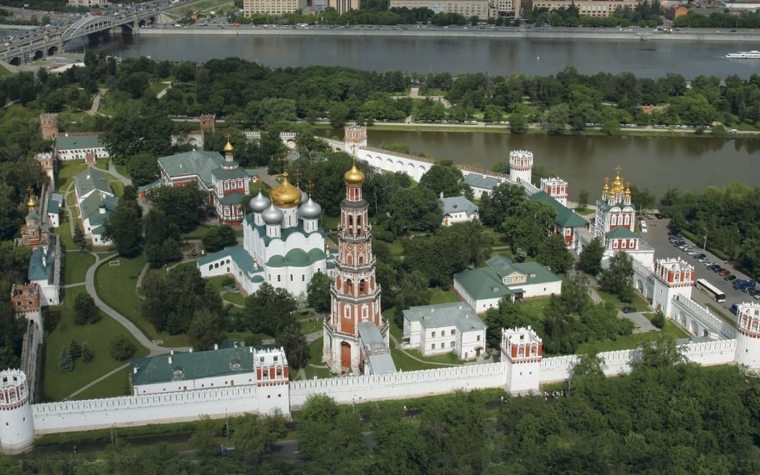 Новодевичий монастырь - вид 3